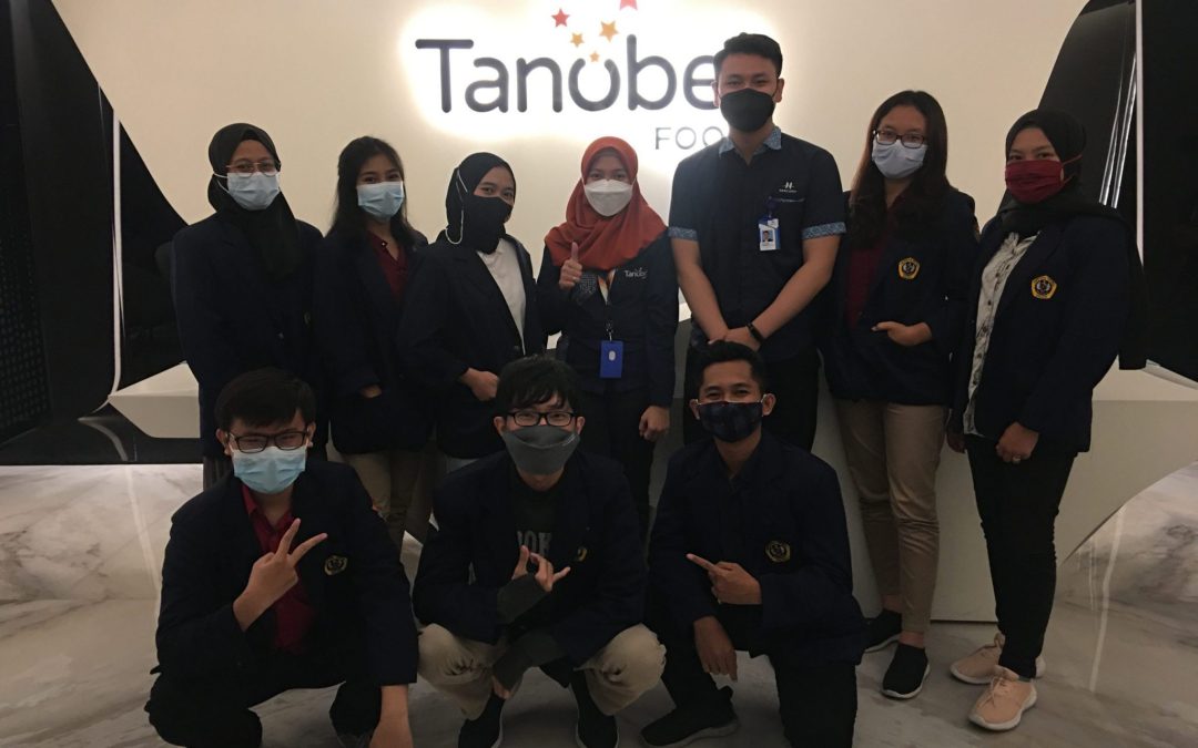 Enam Mahasiswa Program Studi Manajemen FEB UNMER Malang Terpilih Ikuti Internship Program Tanobel Food